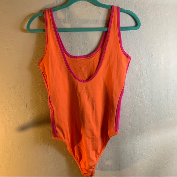 Puma bodysuit - Picture 2 of 4